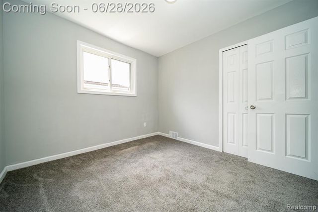 15646 Selwyn Street, Southgate, MI 48195