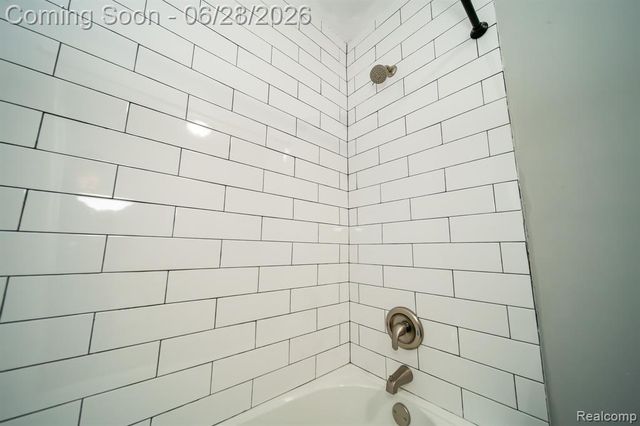 15646 Selwyn Street, Southgate, MI 48195