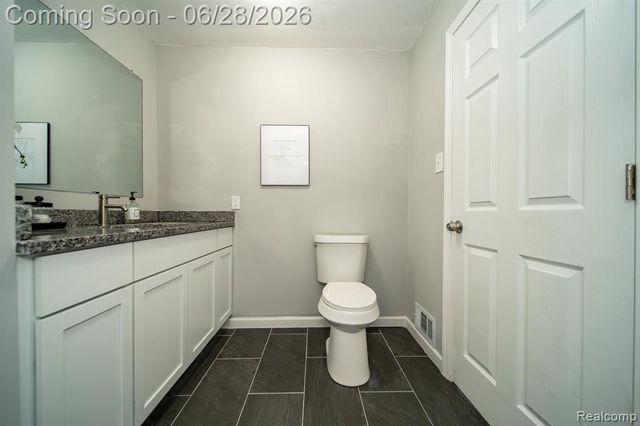 15646 Selwyn Street, Southgate, MI 48195