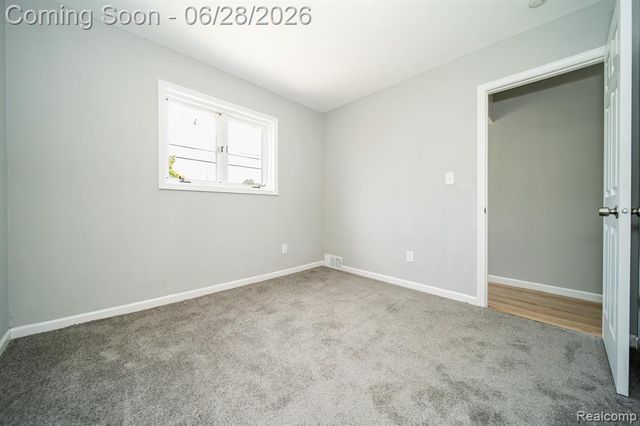 15646 Selwyn Street, Southgate, MI 48195