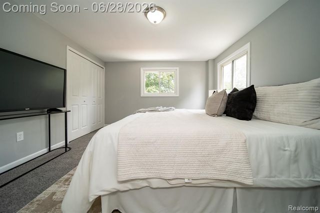 15646 Selwyn Street, Southgate, MI 48195