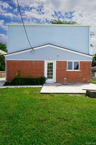 15646 Selwyn Street, Southgate, MI 48195