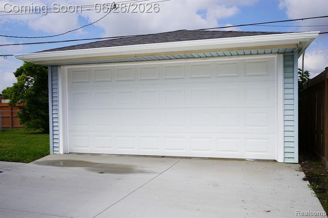 15646 Selwyn Street, Southgate, MI 48195