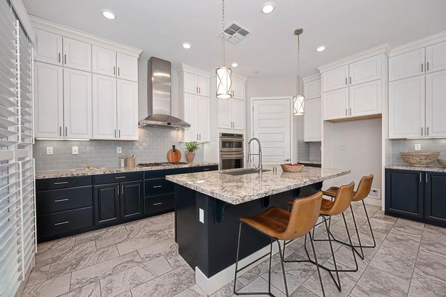 4000 Don River Ln, Sacramento, CA 95834