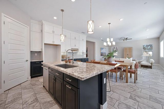 4000 Don River Ln, Sacramento, CA 95834