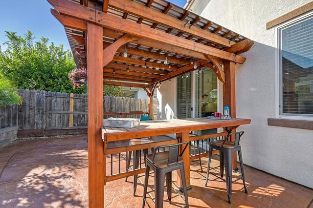 4000 Don River Ln, Sacramento, CA 95834