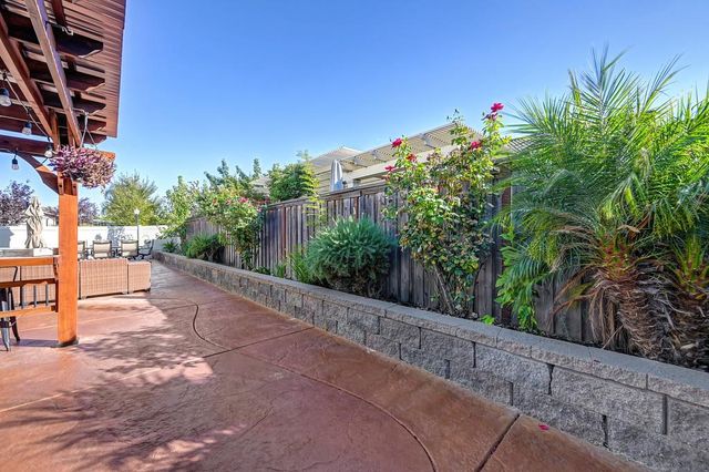 4000 Don River Ln, Sacramento, CA 95834