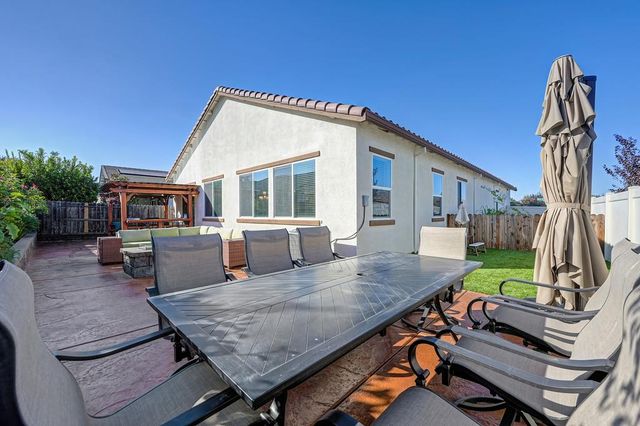 4000 Don River Ln, Sacramento, CA 95834
