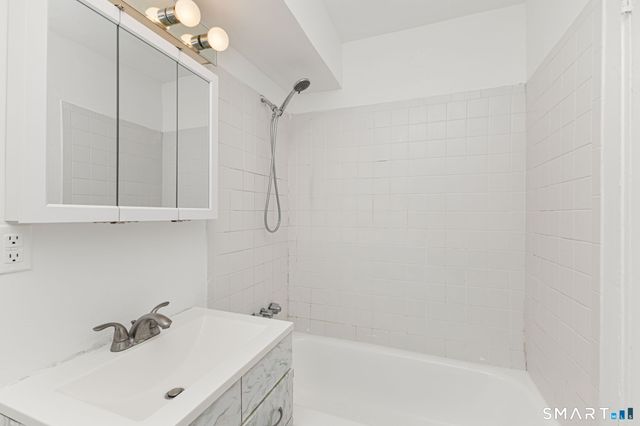 125 Prospect Street APT 2D, Stamford, CT 06901