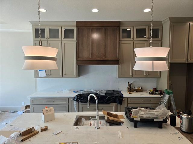 10301 W 151 Place, Overland Park, KS 66221