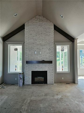 10301 W 151 Place, Overland Park, KS 66221