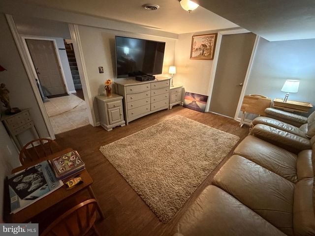 16640 VIRGINIA AVE, Williamsport, MD 21795