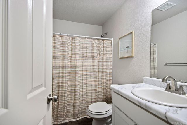 7146 Woodsgate Cove, Alexander, AR 72002