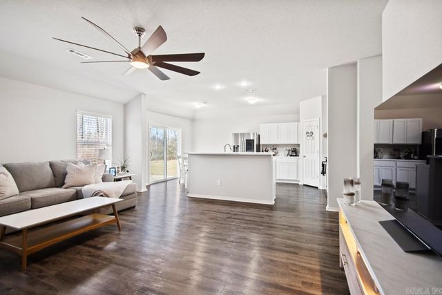 7146 Woodsgate Cove, Alexander, AR 72002