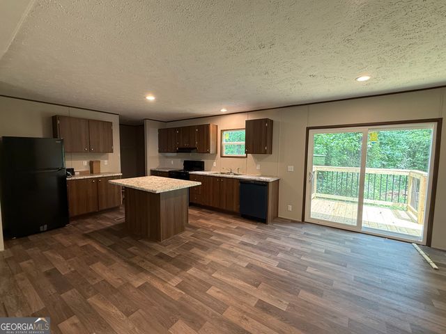 166 Evergreen Drive, Carrollton, GA 30117