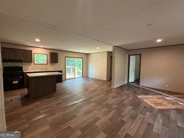 166 Evergreen Drive, Carrollton, GA 30117