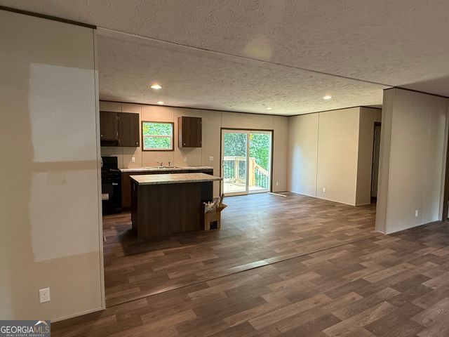166 Evergreen Drive, Carrollton, GA 30117