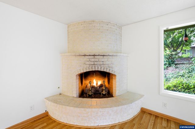 1035 Chestnut St NW, Salem, OR 97304