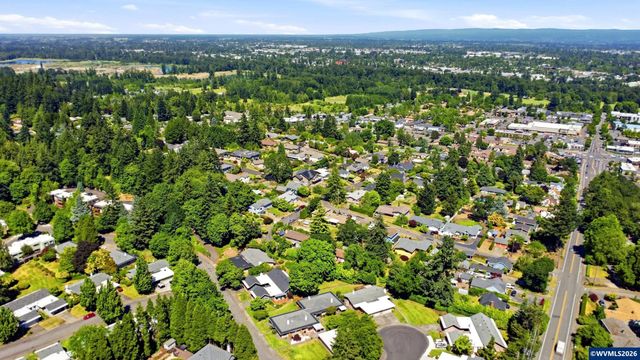 1035 Chestnut St NW, Salem, OR 97304