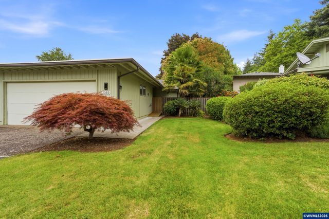 1035 Chestnut St NW, Salem, OR 97304