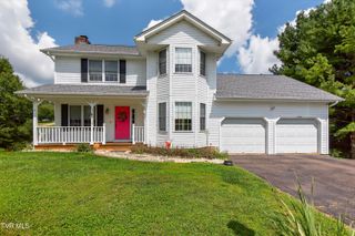 19025 Essex Drive, Abingdon, VA 24211