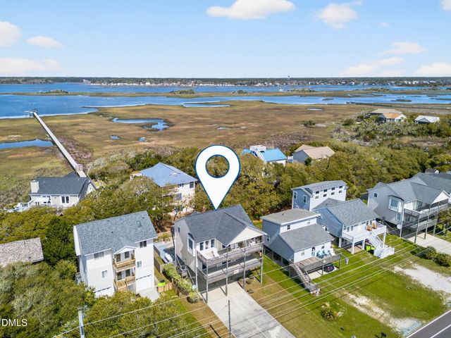 1125 S Topsail Drive, Surf City, NC 28445