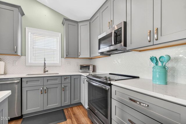 1125 S Topsail Drive, Surf City, NC 28445