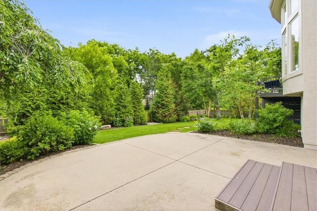 15617 Pawnee Street, Overland Park, KS 66224