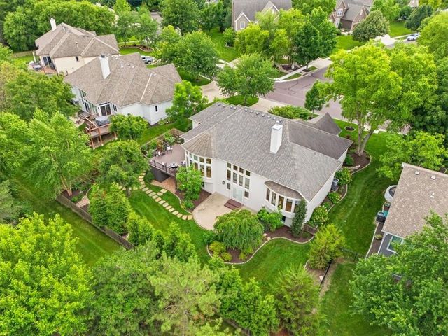 15617 Pawnee Street, Overland Park, KS 66224