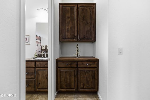 4656 W AZTEC Drive, Eloy, AZ 85131