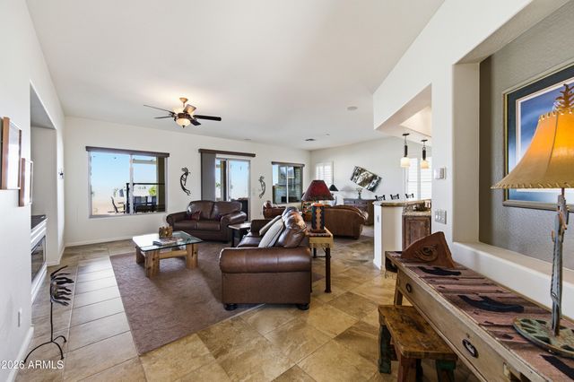 4656 W AZTEC Drive, Eloy, AZ 85131