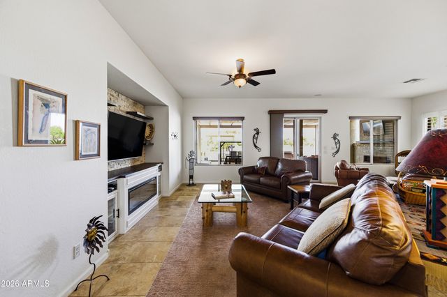 4656 W AZTEC Drive, Eloy, AZ 85131