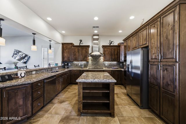 4656 W AZTEC Drive, Eloy, AZ 85131