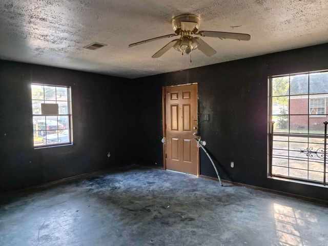 1707 S Oak Street, Pine Bluff, AR 71601
