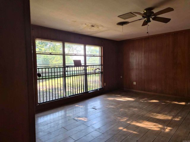 1707 S Oak Street, Pine Bluff, AR 71601