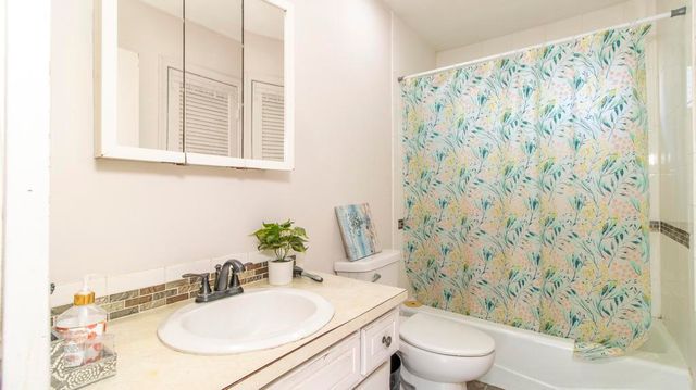 3100 11TH Avenue, Council Bluffs, IA 51501