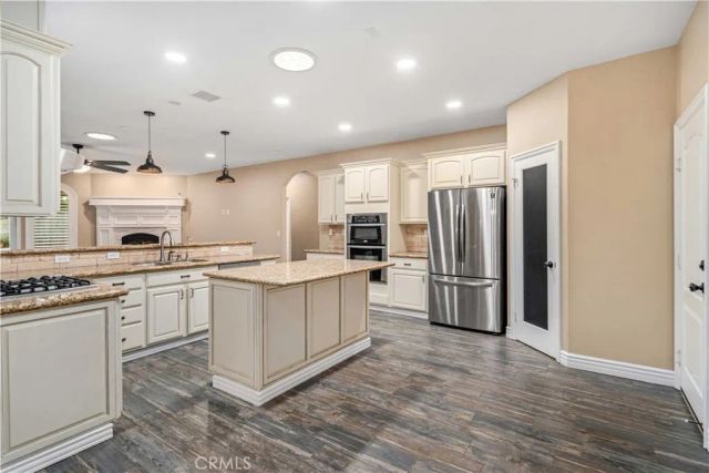 42041 W 47th Street, Lancaster, CA 93536