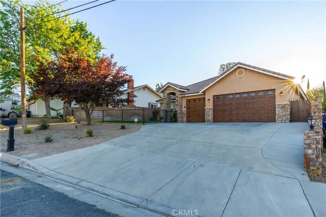 42041 W 47th Street, Lancaster, CA 93536