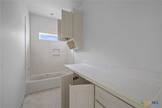7913 Rock Crest Drive, Moody, TX 76557