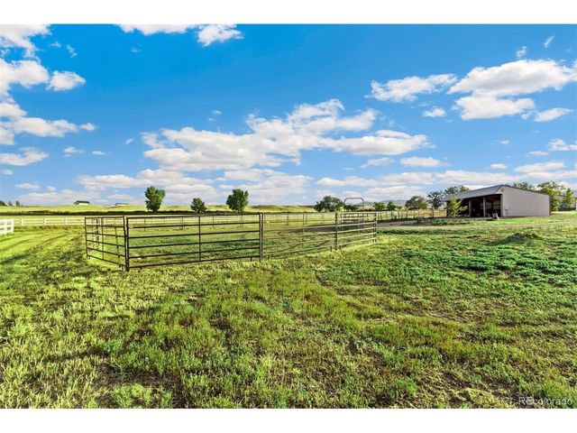 5714 Bluff Ln, Loveland, CO 80537