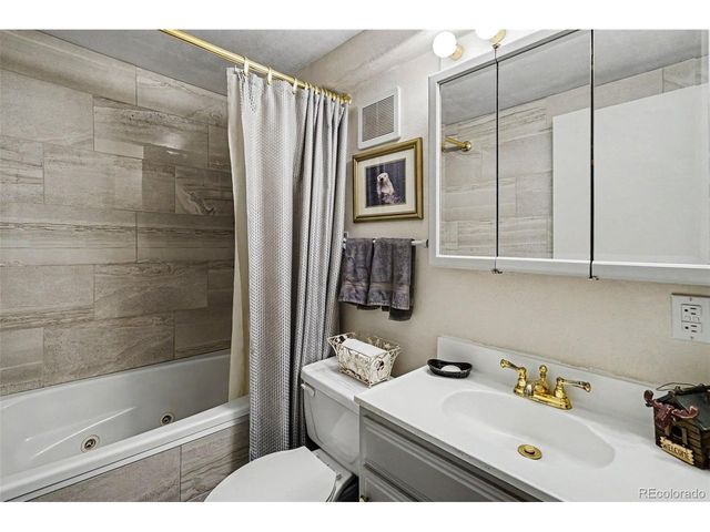 7539 Pierce St, Arvada, CO 80003