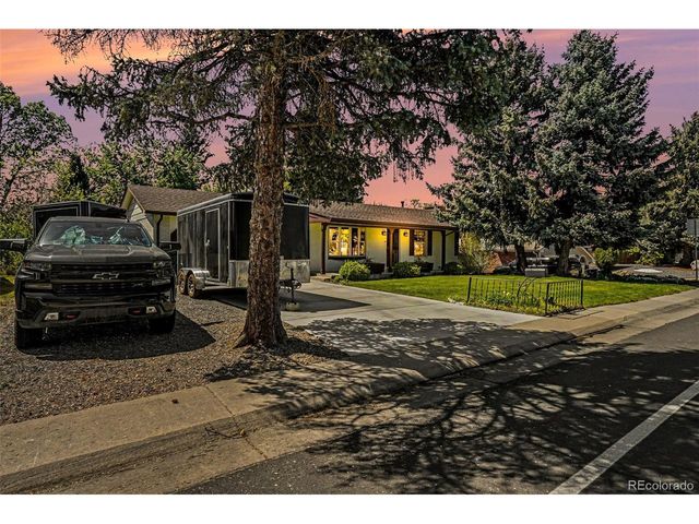 7539 Pierce St, Arvada, CO 80003