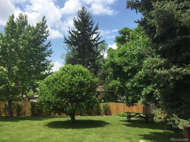 7539 Pierce St, Arvada, CO 80003