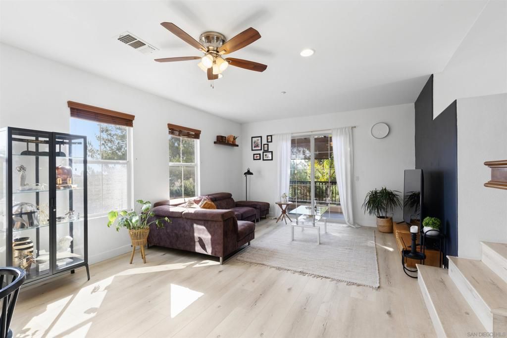 Image 14 of property listing at 2281 Huntington Point Rd 139, Chula Vista, CA 91914