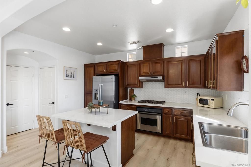 Image 19 of property listing at 2281 Huntington Point Rd 139, Chula Vista, CA 91914