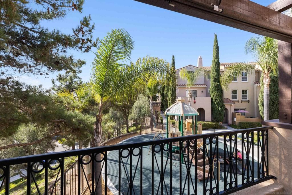 Image 21 of property listing at 2281 Huntington Point Rd 139, Chula Vista, CA 91914