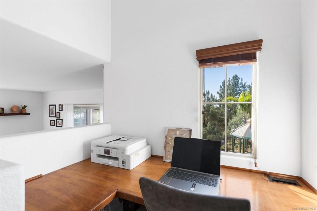 Image 22 of property listing at 2281 Huntington Point Rd 139, Chula Vista, CA 91914