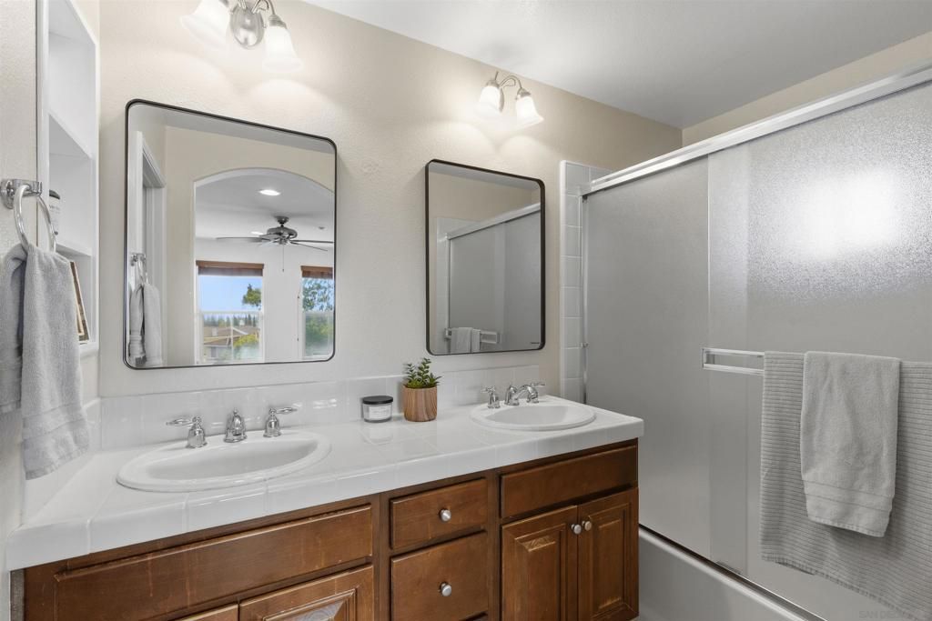 Image 27 of property listing at 2281 Huntington Point Rd 139, Chula Vista, CA 91914