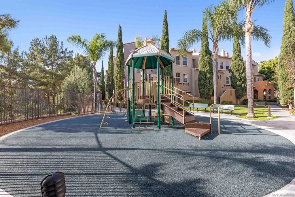 Image 30 of property listing at 2281 Huntington Point Rd 139, Chula Vista, CA 91914