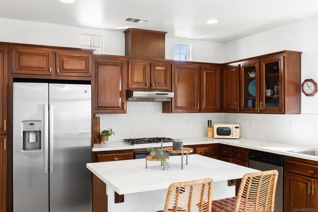 Image 8 of property listing at 2281 Huntington Point Rd 139, Chula Vista, CA 91914